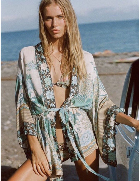Cloud Dancer Kimono